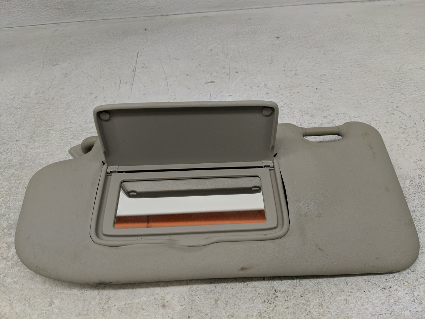 2011-2014 Ford F-150 Sun Visor Shade Replacement Driver Left Mirror Fits Fits 2011 2012 2013 2014 OEM Used Auto Parts - Oemu