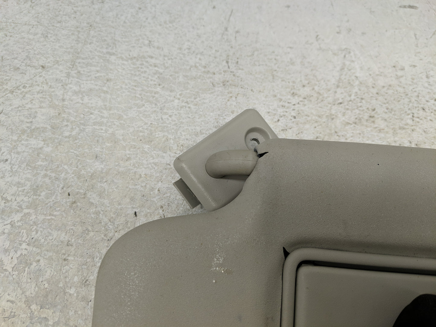2011-2014 Ford F-150 Sun Visor Shade Replacement Driver Left Mirror Fits Fits 2011 2012 2013 2014 OEM Used Auto Parts - Oemu
