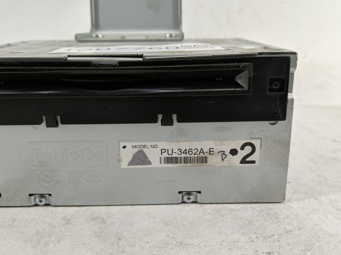 2013-2014 Ford F-150 Radio AM FM Cd Player Receiver Replacement P/N:PU-3462A-E Fits Fits 2013 2014 OEM Used Auto Parts - Oem