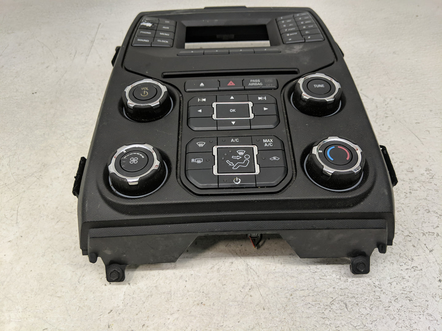 2013-2014 Ford F-150 Radio Control Panel - Oemusedautoparts1.com