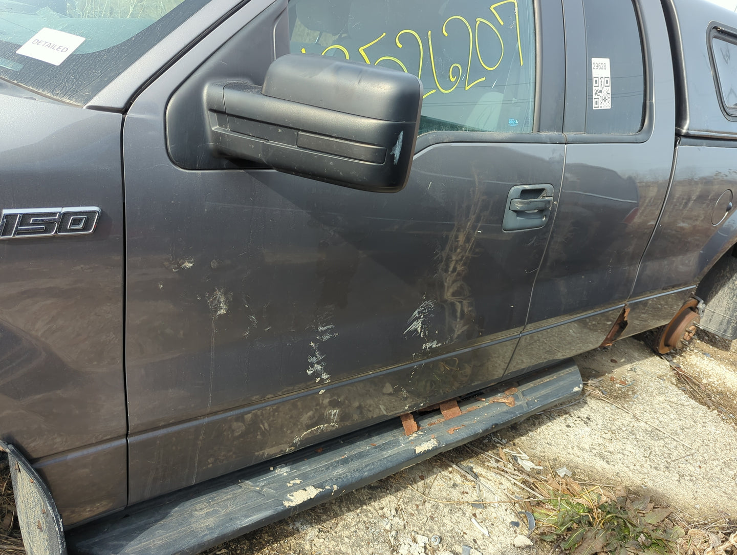 2009-2014 Ford F-150 Driver Front Door Oem 1325204 - Oemusedautoparts1.com