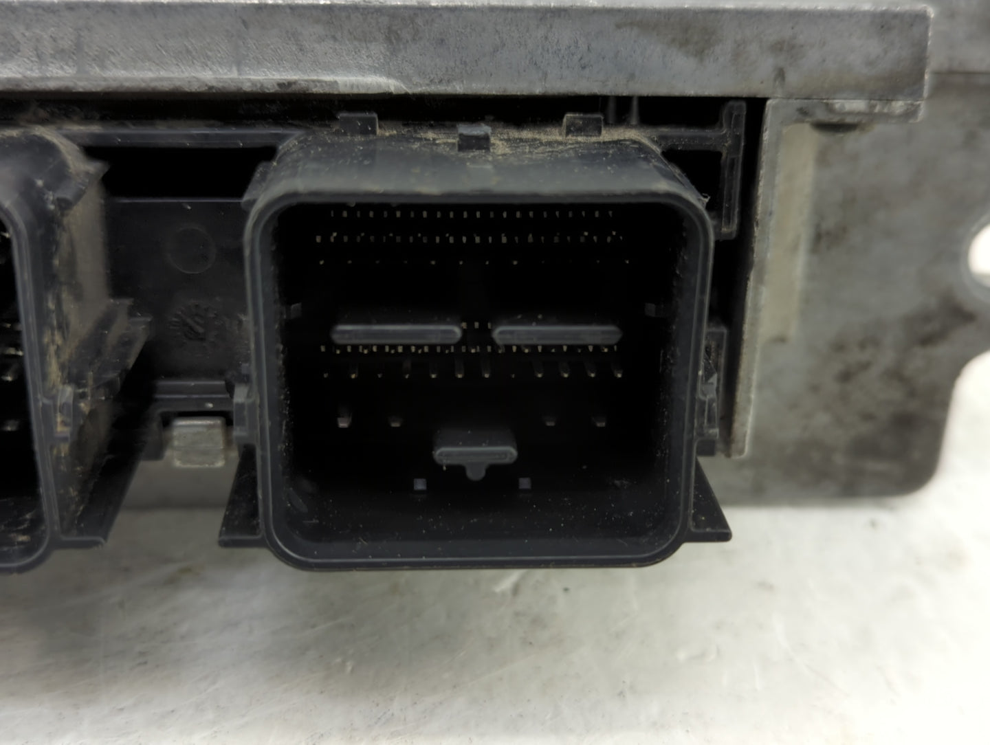 2014 Ford F-150 PCM Engine Control Computer ECU ECM PCU OEM P/N:1531658 A01 Fits OEM Used Auto Parts - Oemusedautoparts1.com