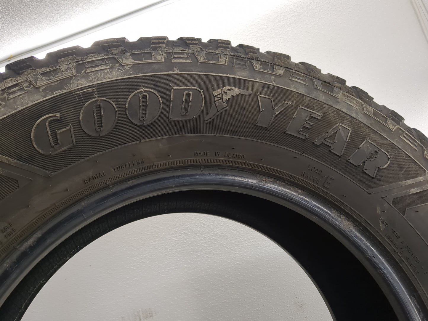Used Tire LT245/75R17 GOODYEAR WORKHORSE AT 121/118S - Tread Depth 10/32 - Oemusedautoparts1.com