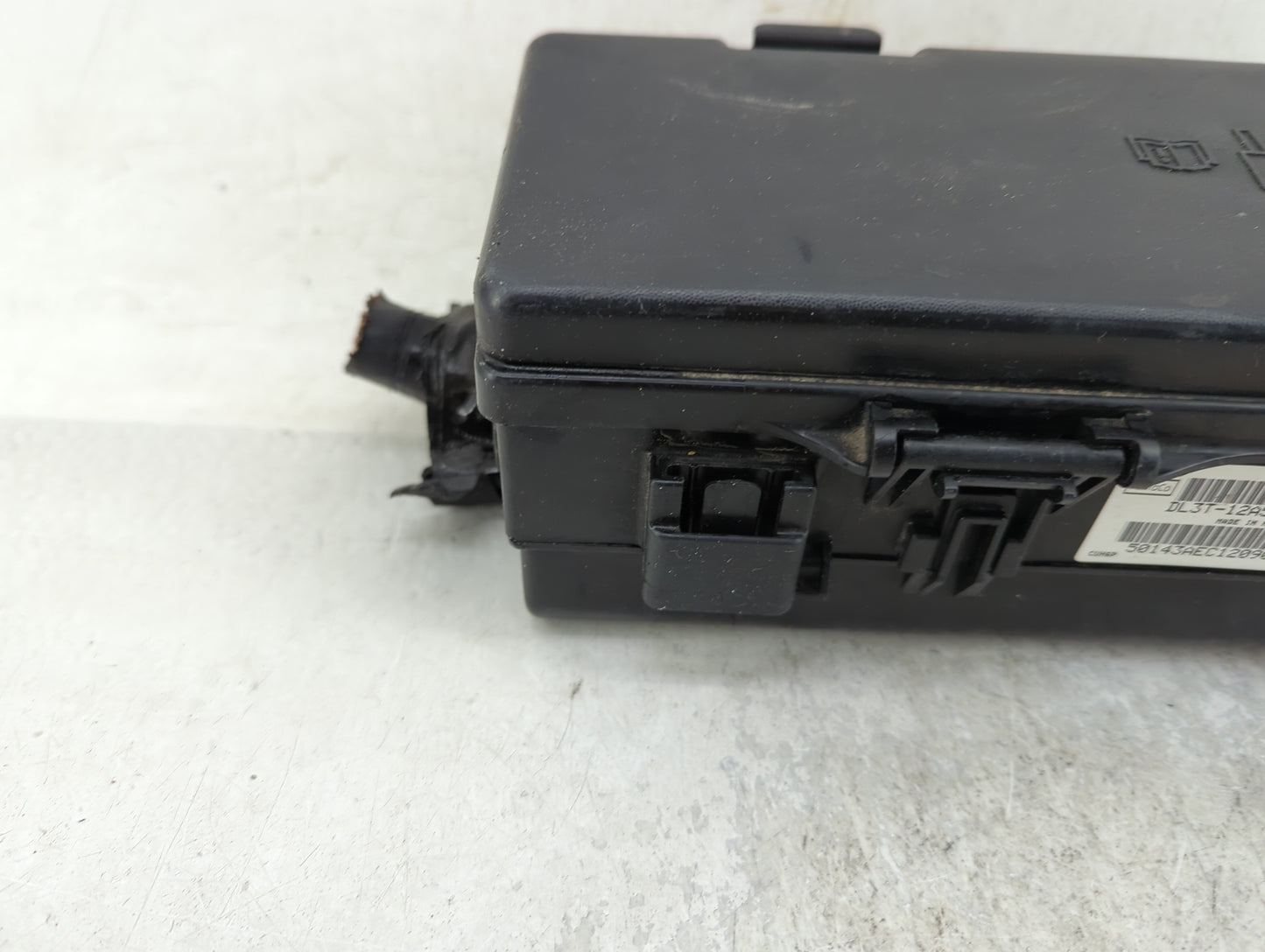 2011-2014 Ford F-150 Fusebox Fuse Box Panel Relay Module P/N:DL3T-12A581CJH 8L1T-14A003-BA Fits Fits 2011 2012 2013 2014 OEM