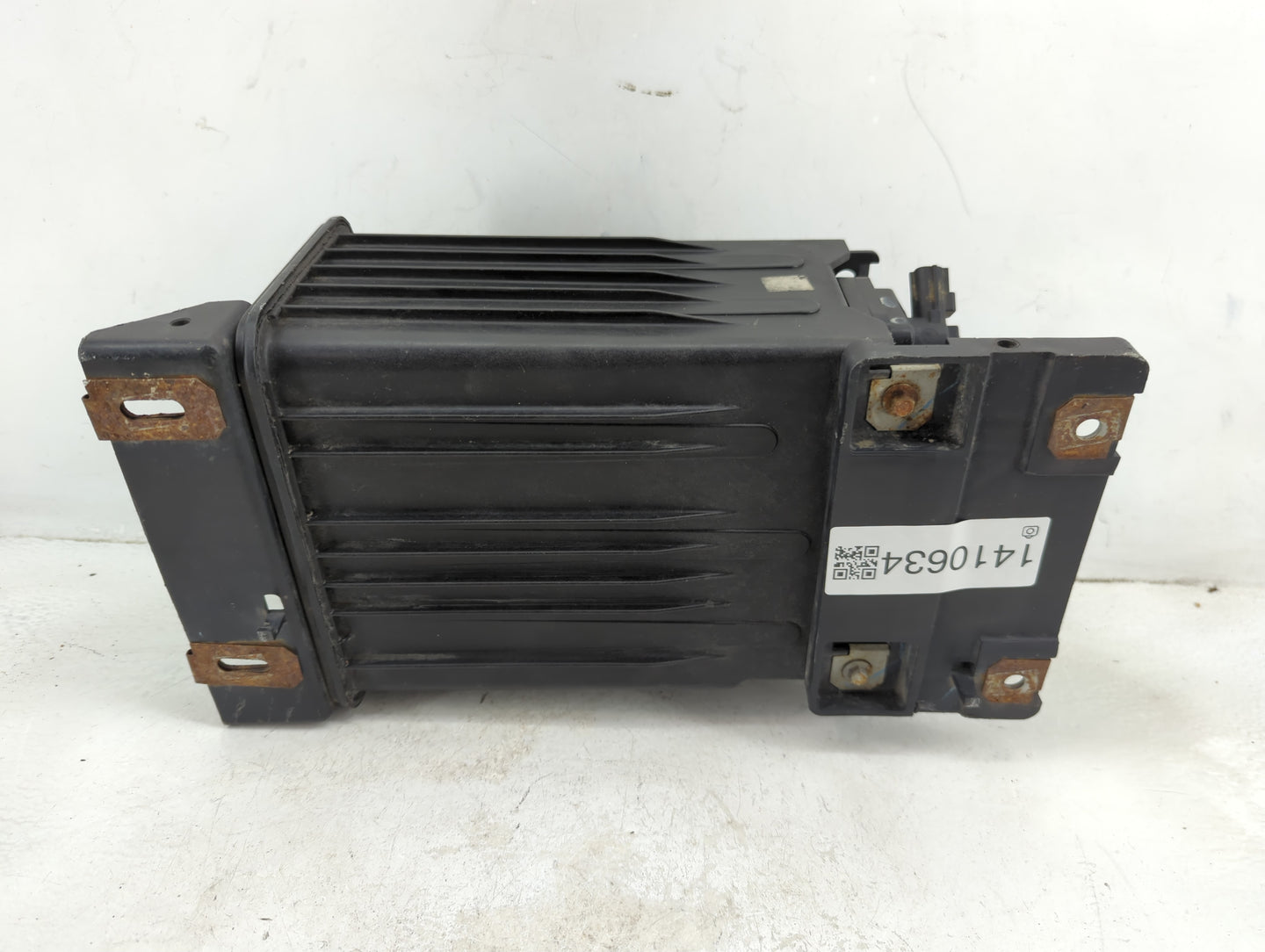 2014 Ford F-150 Fuel Vapor Charcoal Canister 1410634 - Oemusedautoparts1.com