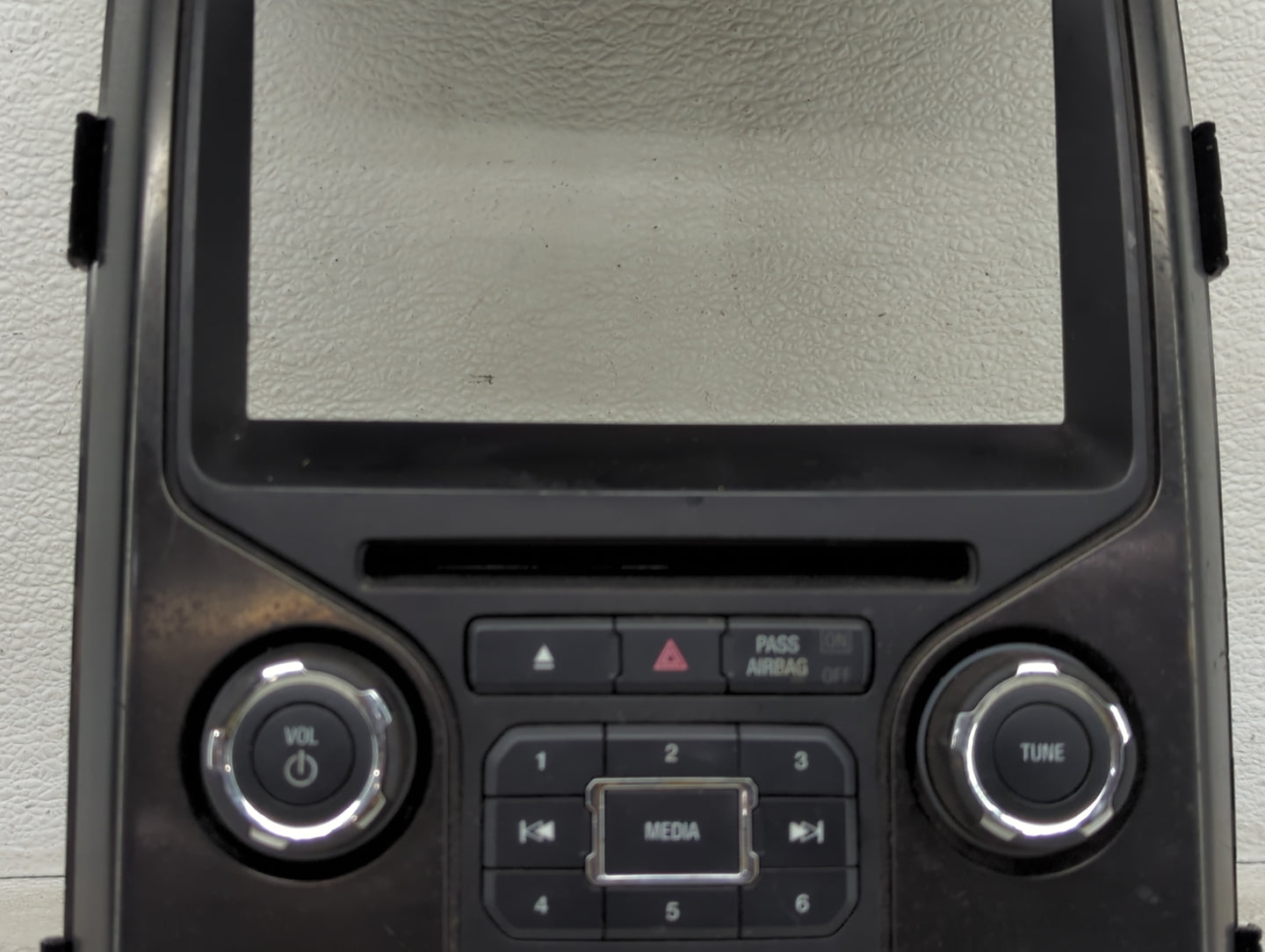 2013 Ford F-150 Radio AM FM Cd Player Receiver Replacement P/N:DL3T-18A802 Fits OEM Used Auto Parts - Oemusedautoparts1.com