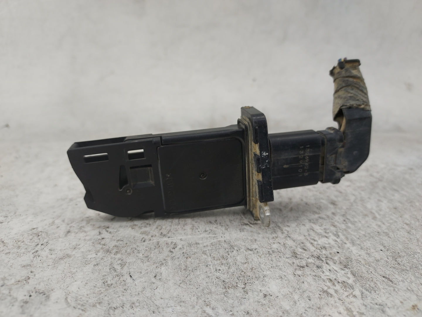2010-2020 Ford F-150 Mass Air Flow Meter Maf 1487477 - Oemusedautoparts1.com