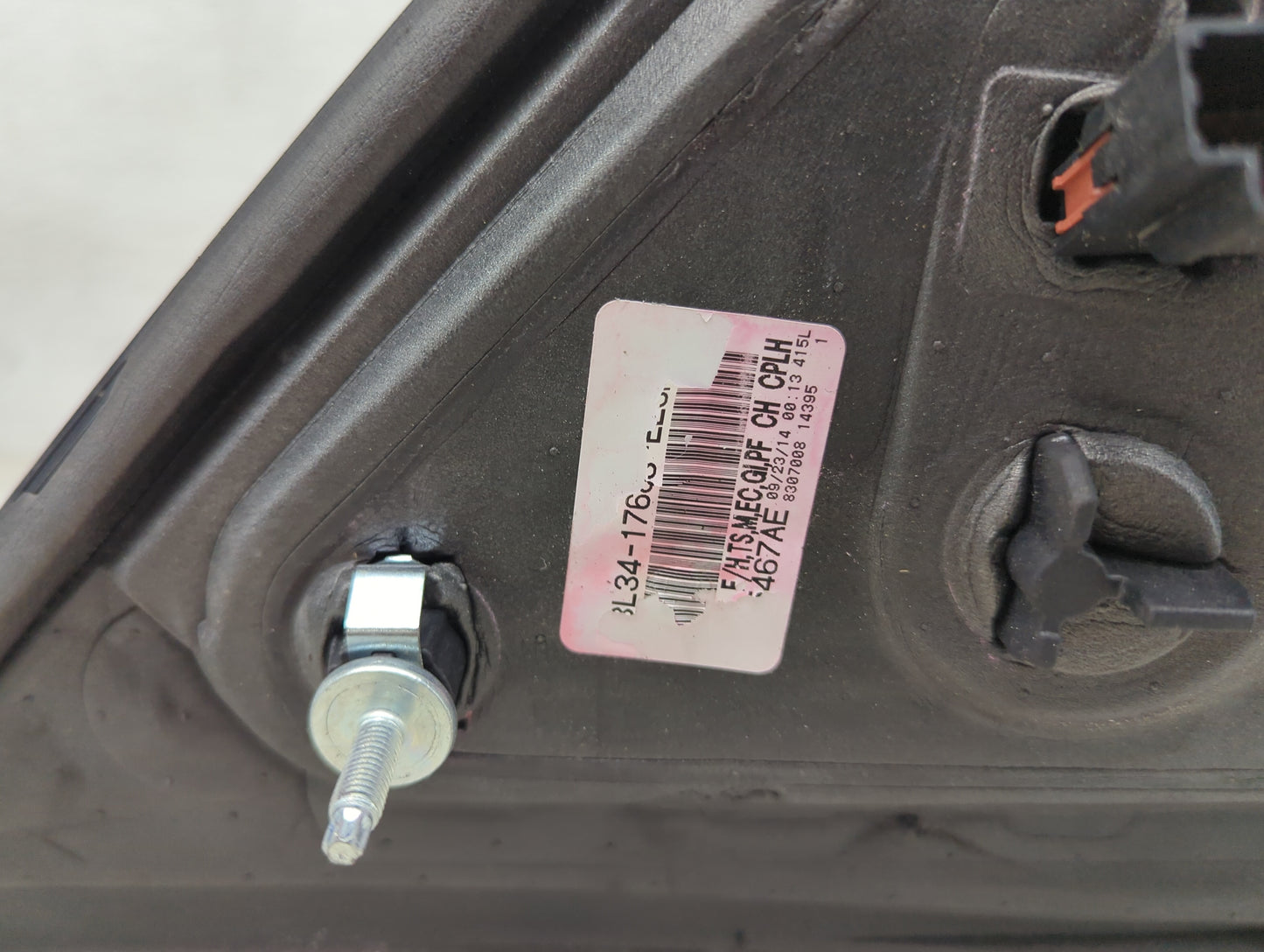2011-2014 Ford F-150 Driver Side View Mirror - Left Door Mirror OEM Used - Oemusedautoparts1.com