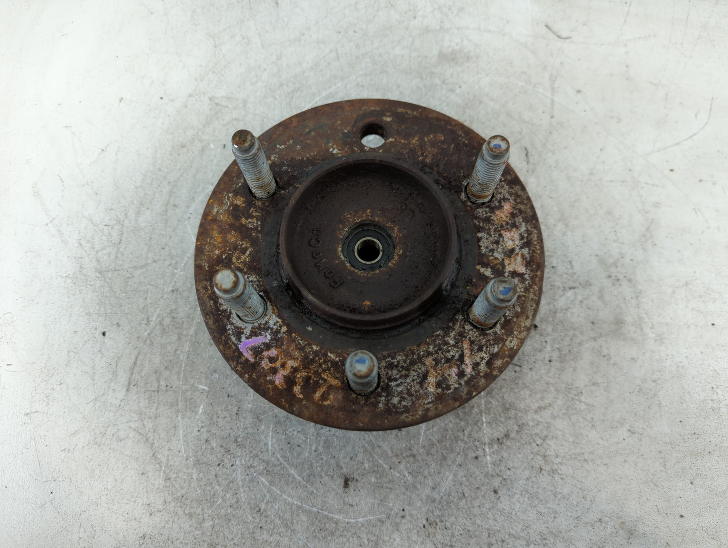 2014 Ford F-150 Driver Front Wheel Hub Oem 701089 - Oemusedautoparts1.com