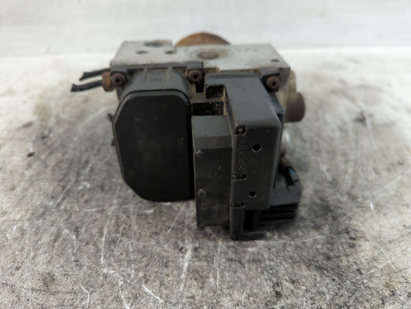 2013-2014 Ford F-150 ABS Pump Control Module Replacement P/N:685 483 15639 3 Fits Fits 2013 2014 OEM Used Auto Parts - Oemus