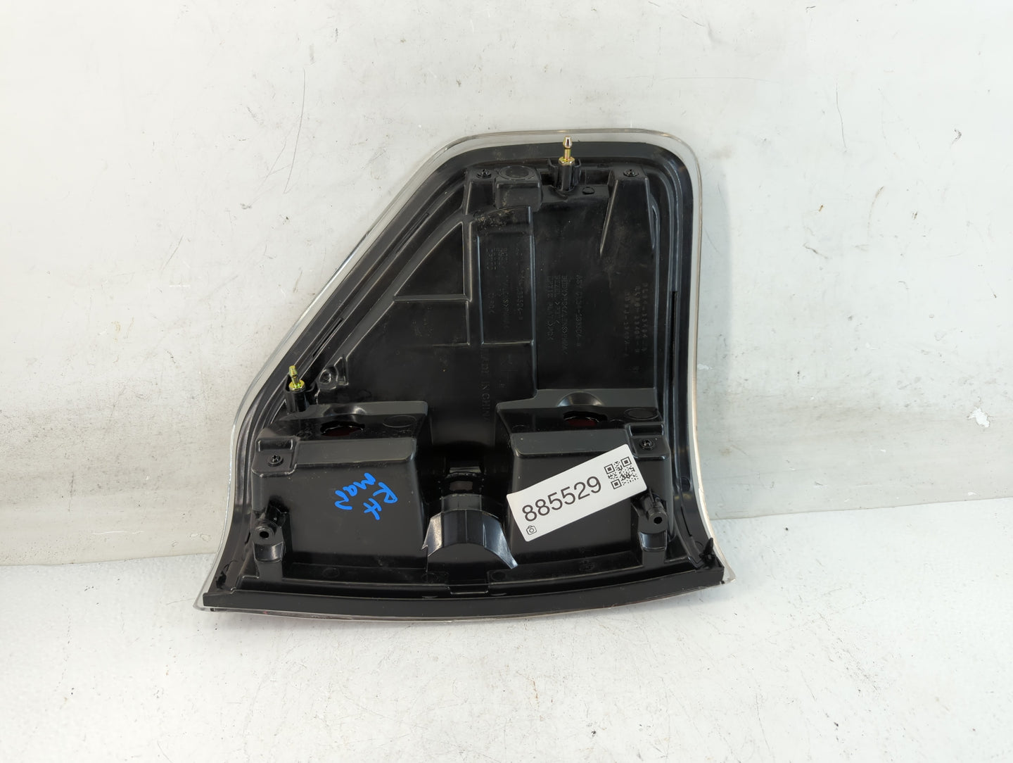 2010-2014 Ford F-150 Rear Center Lid Brake Light Tail Light P/N:BL3J-13404-A BL34-13404-B Fits Fits 2010 2011 2012 2013 2014