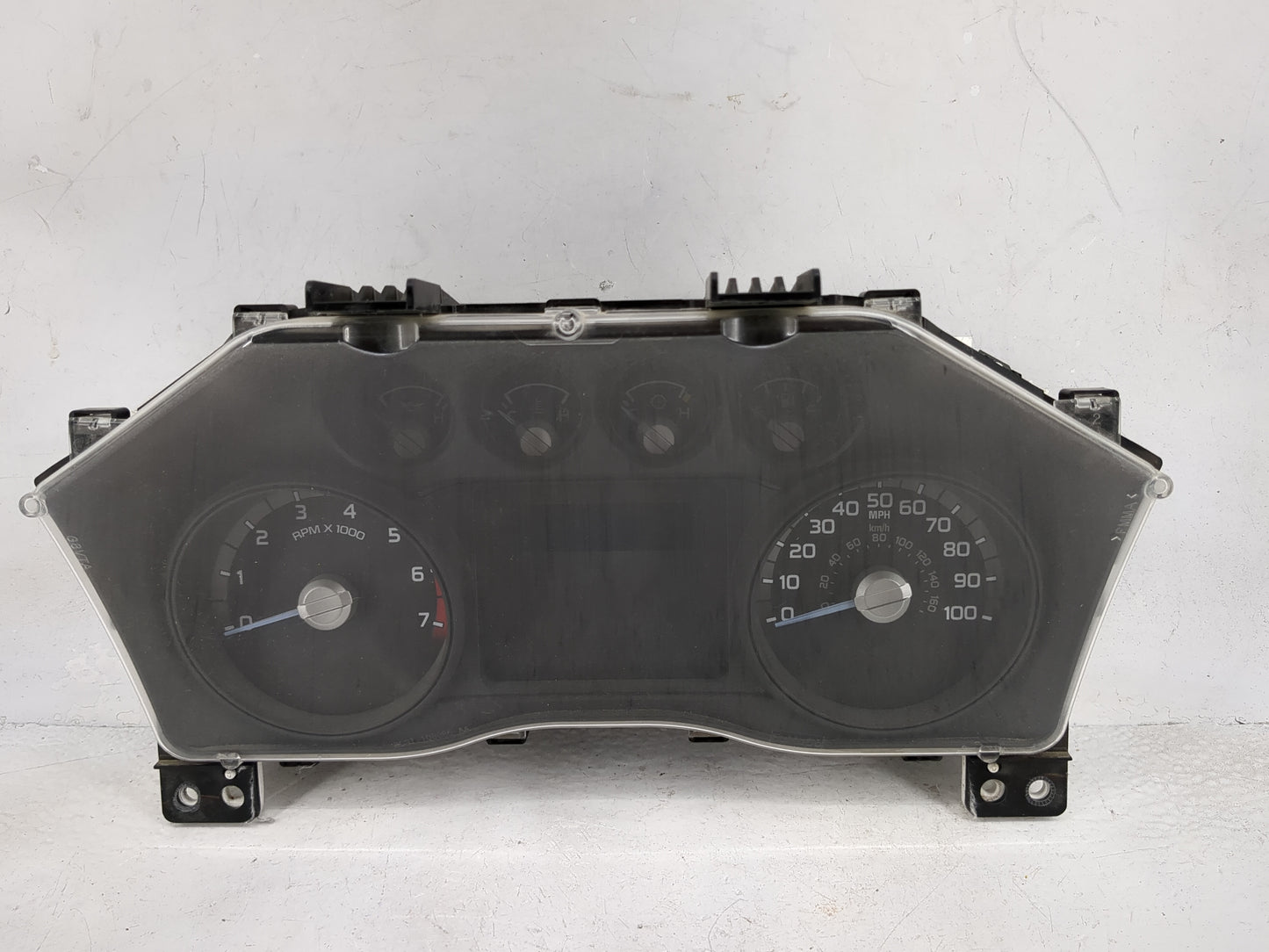 2014 Ford F-250 Super Duty Instrument Cluster Speedometer Gauges P/N:EC3T-10849-AA Miles: Fits OEM Used Auto Parts - Oemused