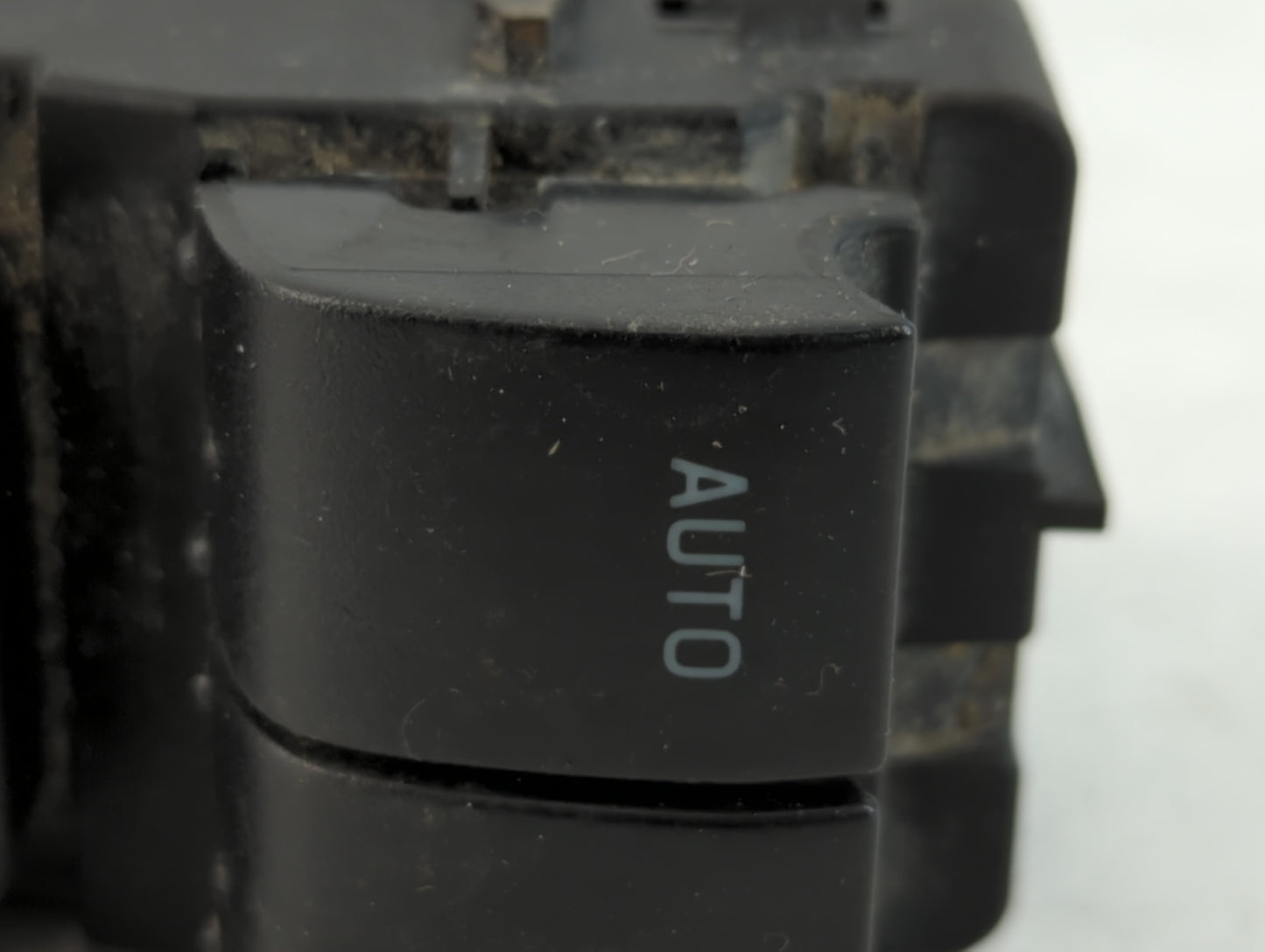 2008-2010 Ford F-350 Master Power Window Switch Replacement Driver Side Left Fits OEM Used Auto Parts - Oemusedautoparts1.co