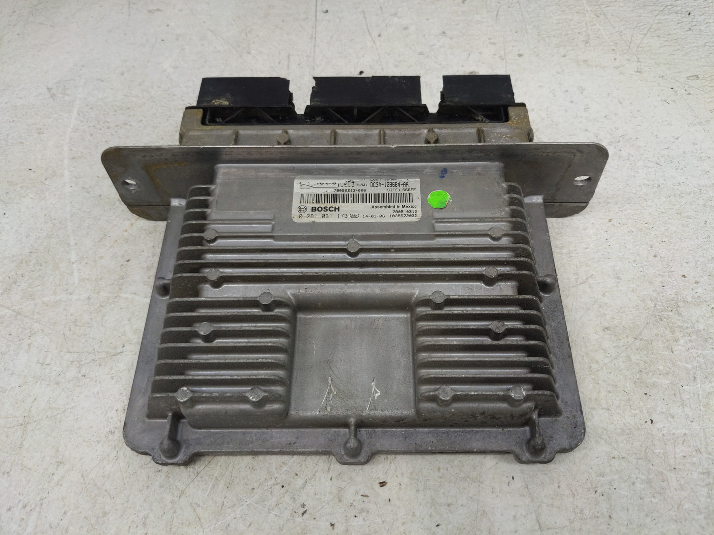 2011-2016 Ford F-350 Super Duty PCM Engine Control Computer ECU ECM PCU OEM P/N:0 281 031 Fits Fits 2011 2012 2013 2014 2015