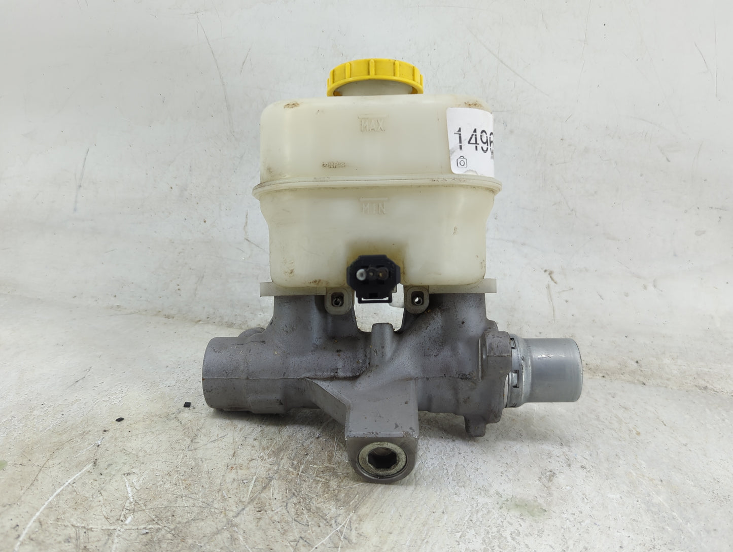 Ford F150 Brake Master Cylinder 1496585 - Oemusedautoparts1.com
