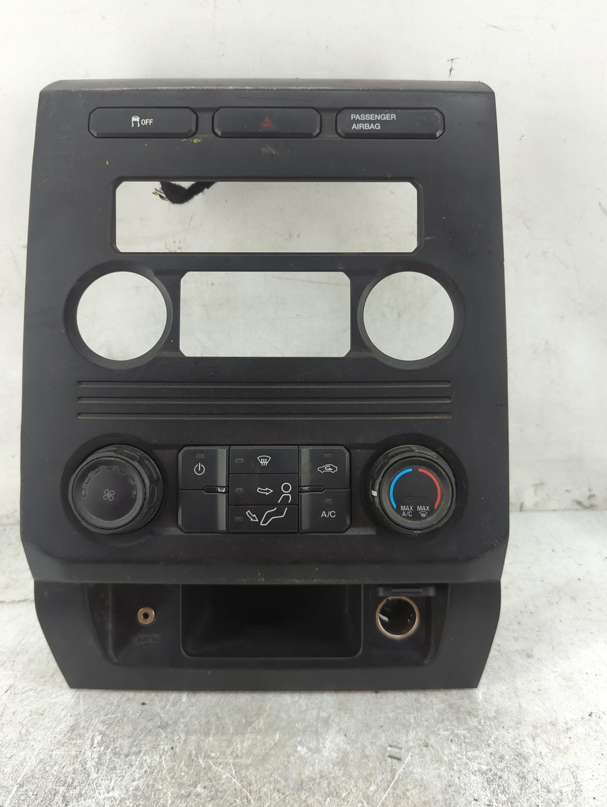2014 Ford F150 Climate Control Module Temperature AC/Heater Replacement P/N:HC3T-19980-AD Fits OEM Used Auto Parts - Oemused