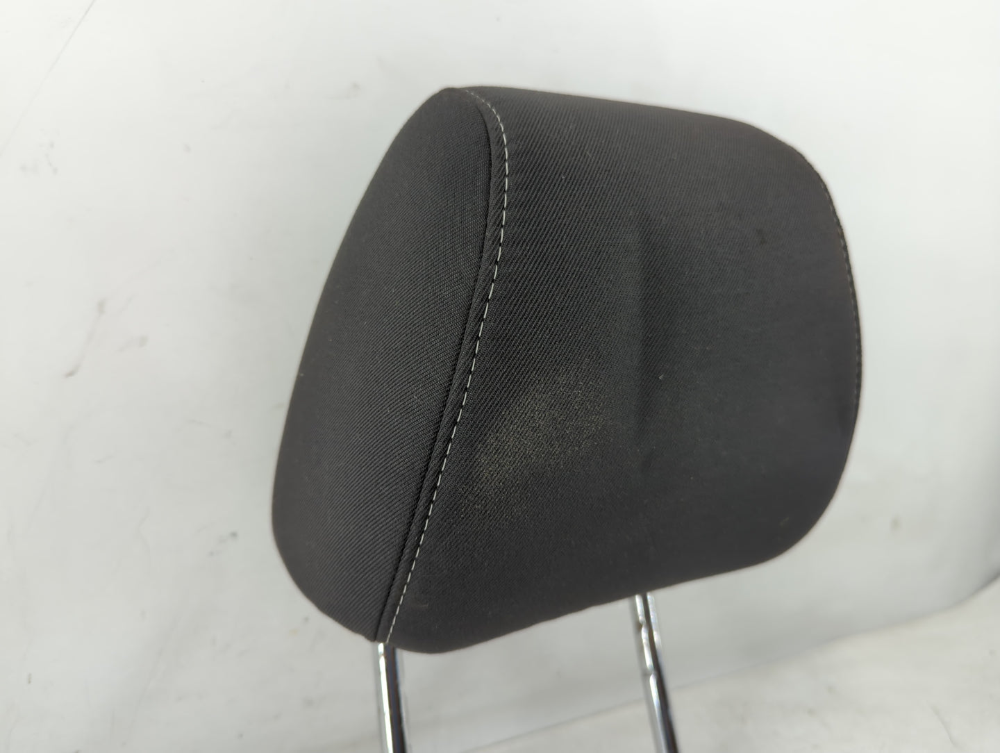 2014-2018 Ford Fiesta Headrest Head Rest Front Driver Passenger Seat Fits Fits 2014 2015 2016 2017 2018 OEM Used Auto Parts 