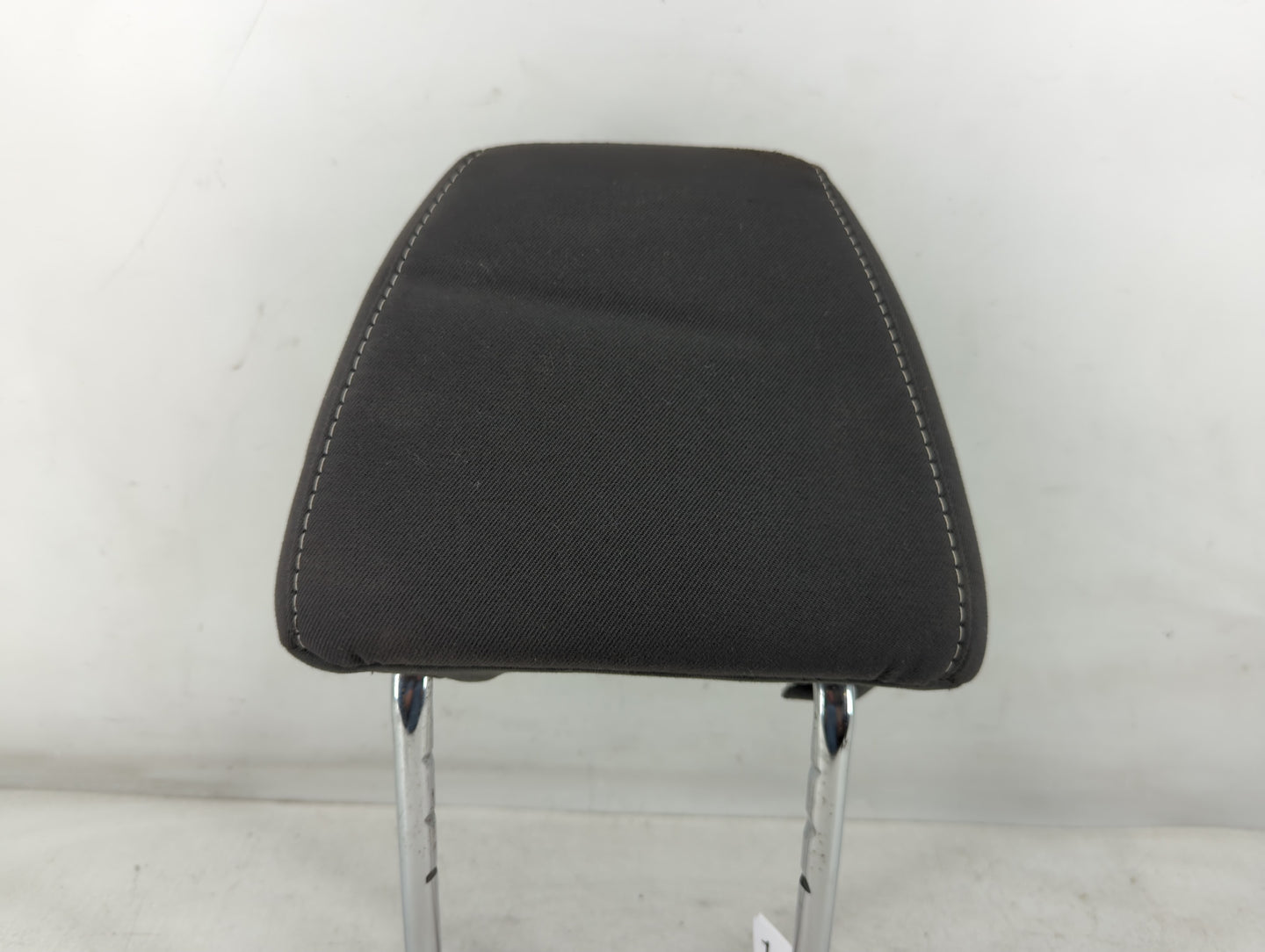 2014-2018 Ford Fiesta Headrest Head Rest Front Driver Passenger Seat Fits Fits 2014 2015 2016 2017 2018 OEM Used Auto Parts 
