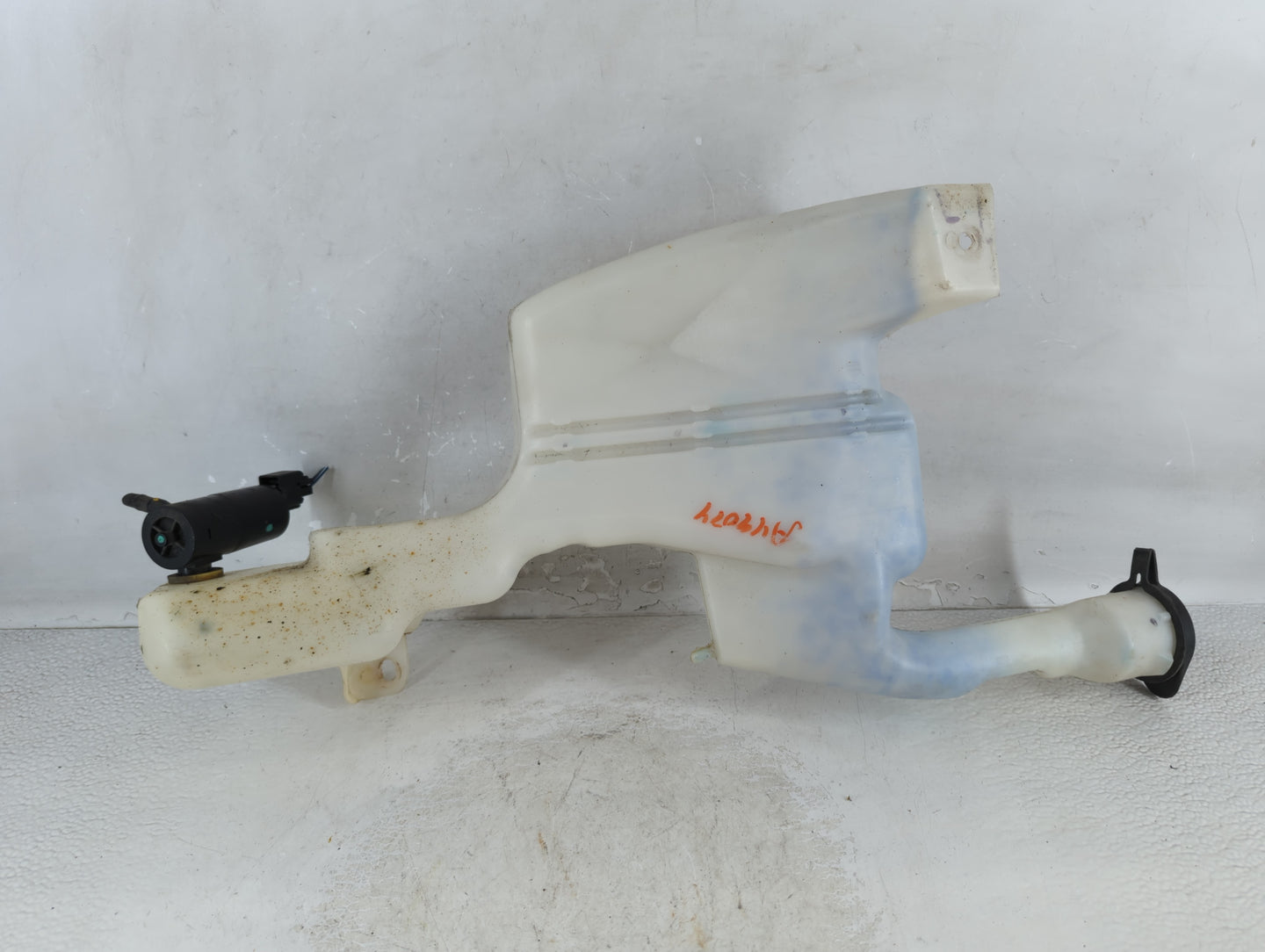 2011-2019 Ford Fiesta Windshield Washer Fluid Reservoir Bottle Oem - Oemusedautoparts1.com