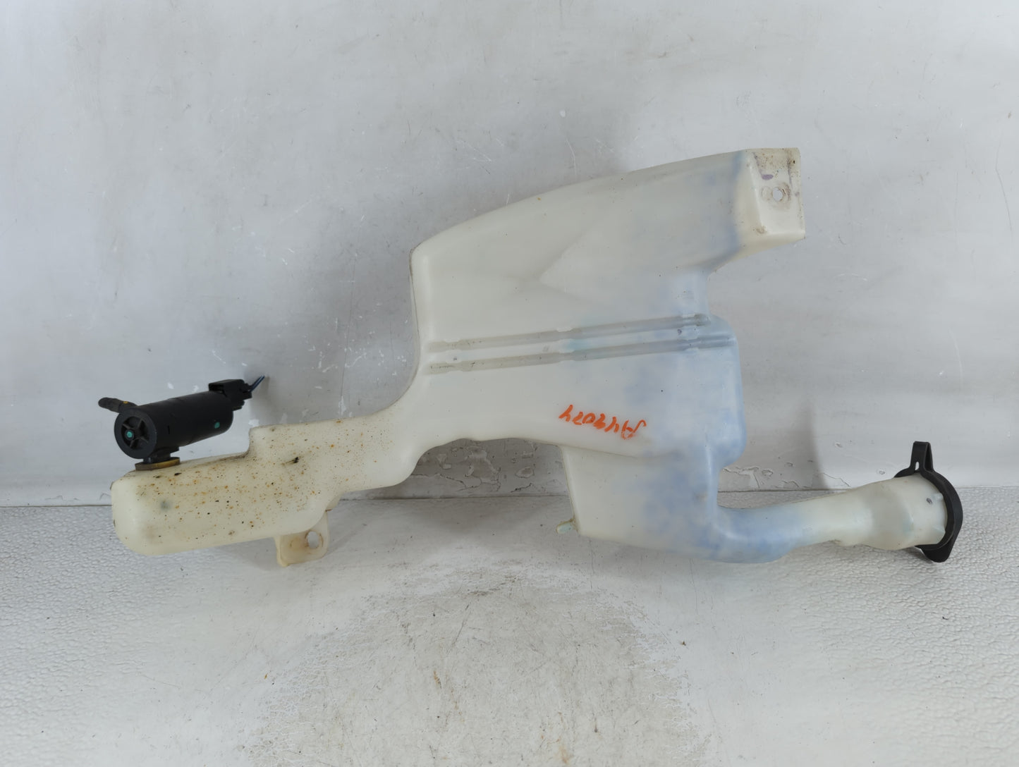 2011-2019 Ford Fiesta Windshield Washer Fluid Reservoir Bottle Oem - Oemusedautoparts1.com