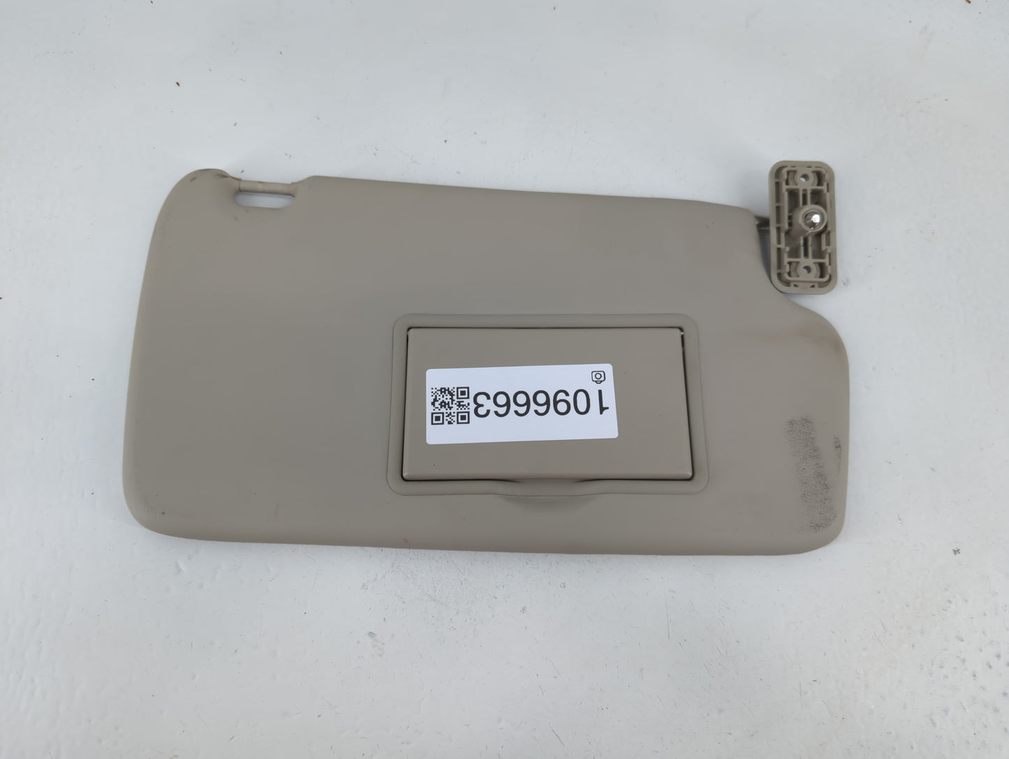 2011-2019 Ford Fiesta Sun Visor Shade Replacement Passenger Right Mirror Fits Fits 2011 2012 2013 2014 2015 2016 2017 2018 2