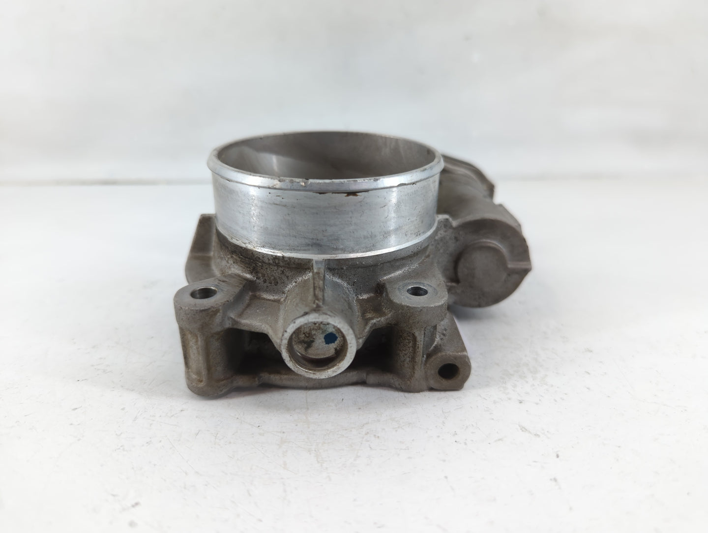 2014-2017 Ford Fiesta Throttle Body P/N:995AA Fits Fits 2014 2015 2016 2017 2018 OEM Used Auto Parts - Oemusedautoparts1.com
