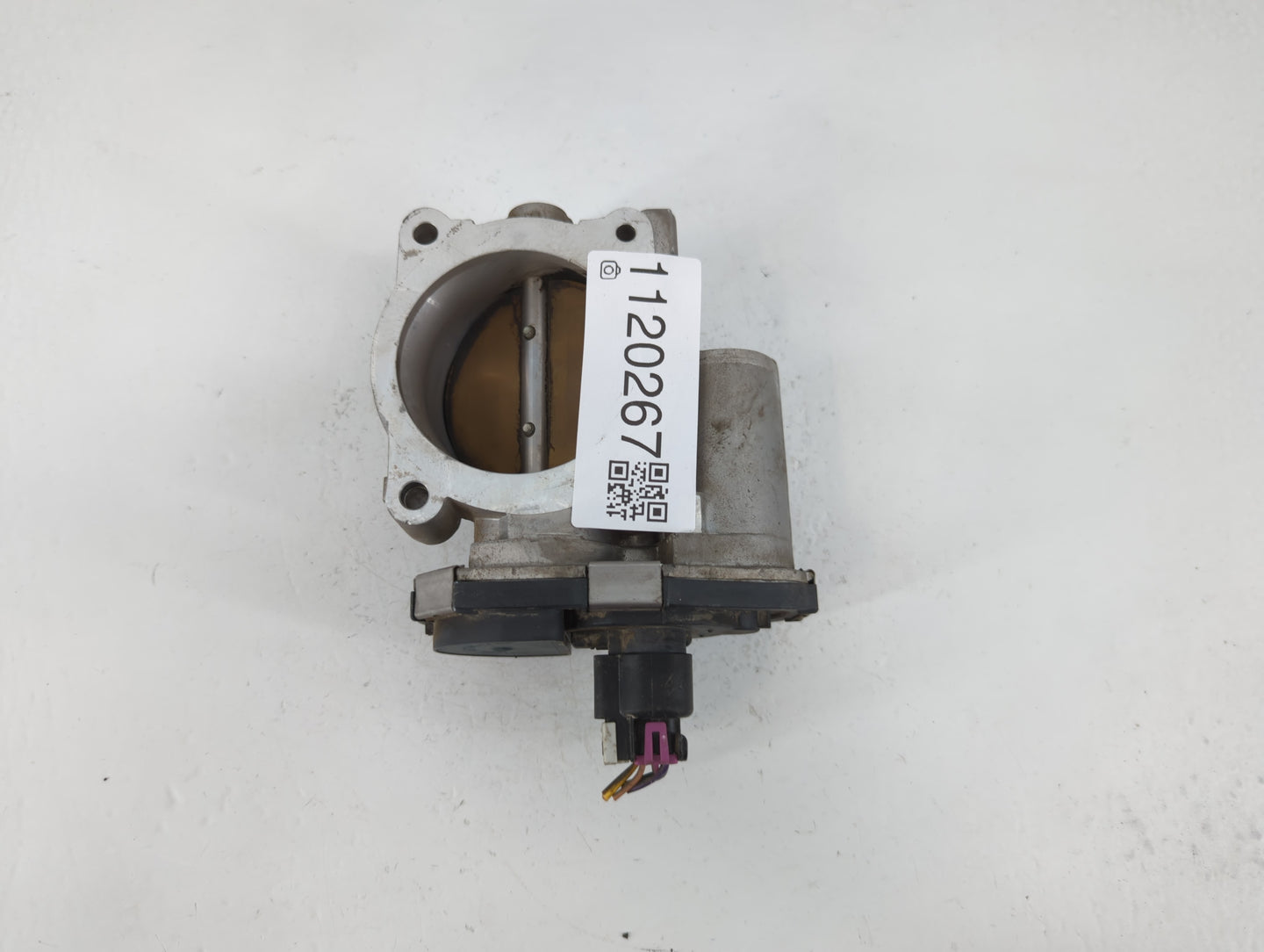 2014-2017 Ford Fiesta Throttle Body P/N:995AA Fits Fits 2014 2015 2016 2017 2018 OEM Used Auto Parts - Oemusedautoparts1.com