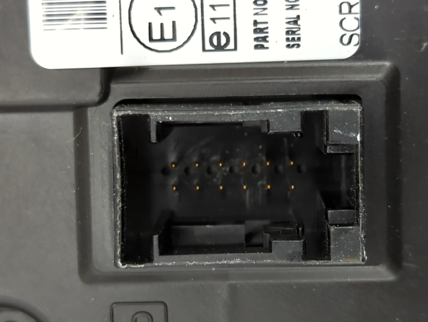 2014-2014 Ford Fiesta Information Display Screen 1139939 - Oemusedautoparts1.com