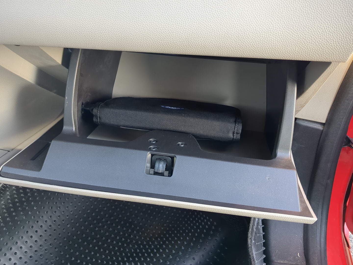 2014 Ford Fiesta Passenger Glove Box Door Storage Compartment - Oemusedautoparts1.com