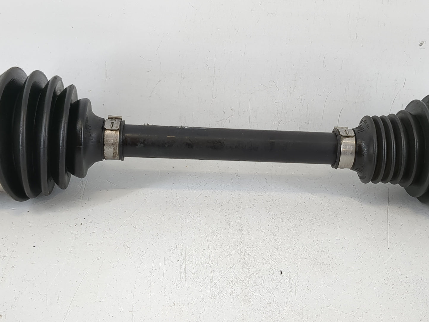 2011-2015 Ford Fiesta Axle Shaft Front Driver Cv C/v - Oemusedautoparts1.com