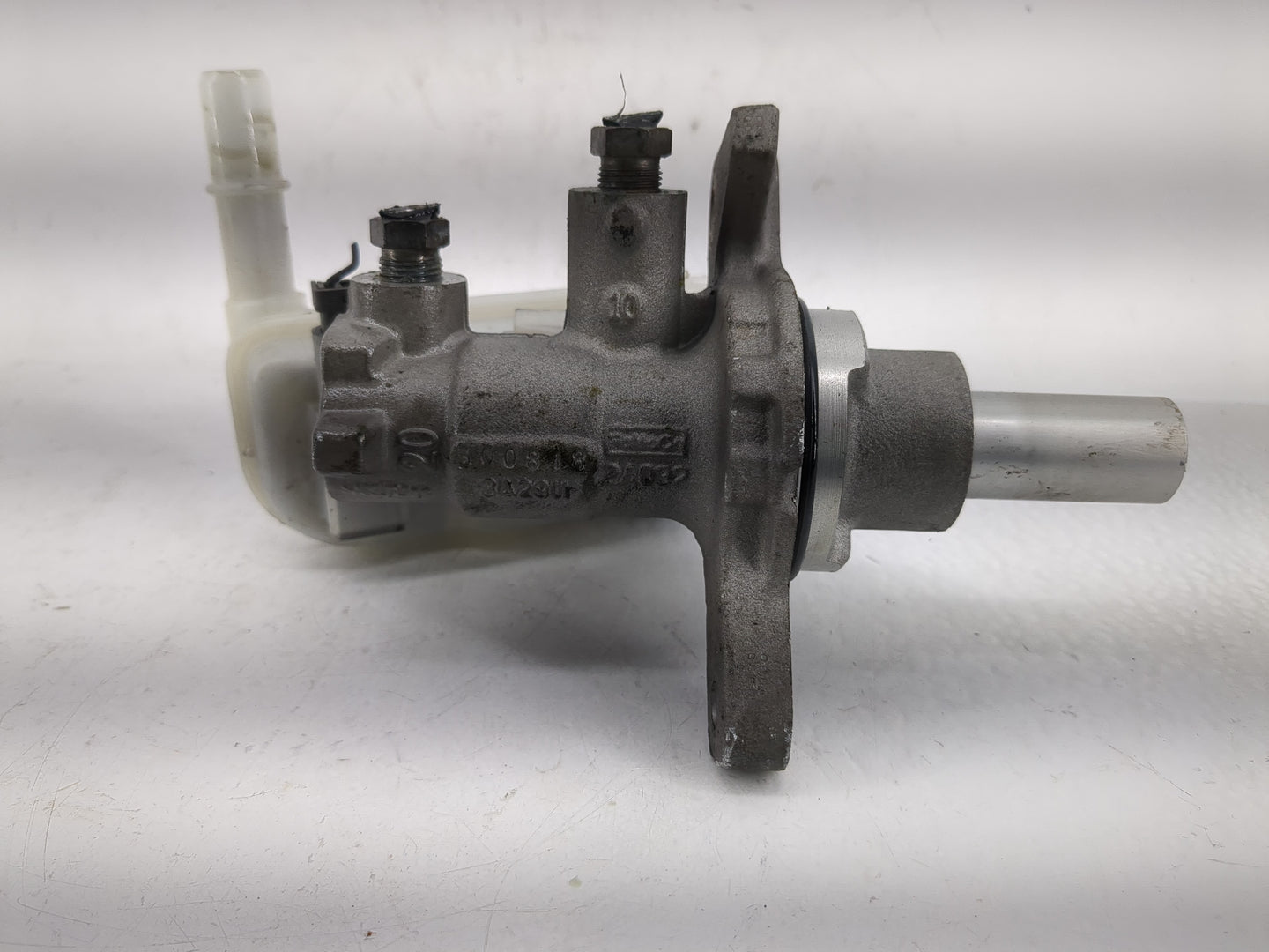 2011-2019 Ford Fiesta Brake Master Cylinder - Oemusedautoparts1.com