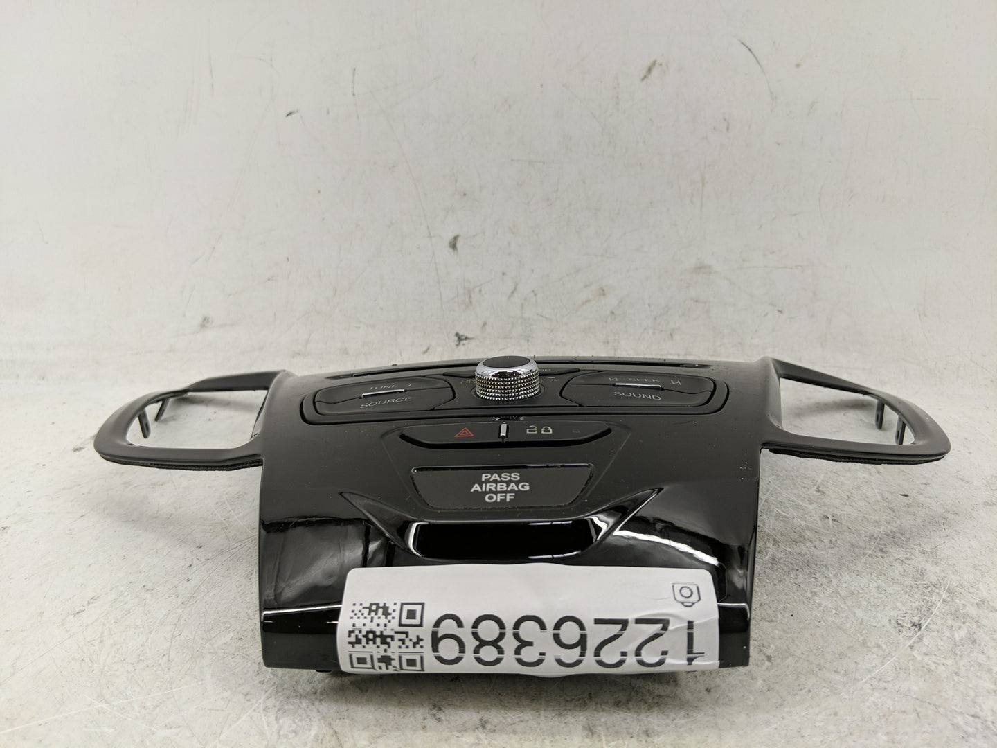 2014-2016 Ford Fiesta Radio Control Panel - Oemusedautoparts1.com