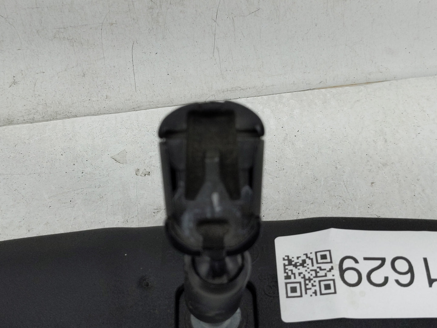 2011-2019 Ford Fiesta Interior Rear View Mirror Replacement OEM P/N:E8011083 Fits OEM Used Auto Parts - Oemusedautoparts1.co