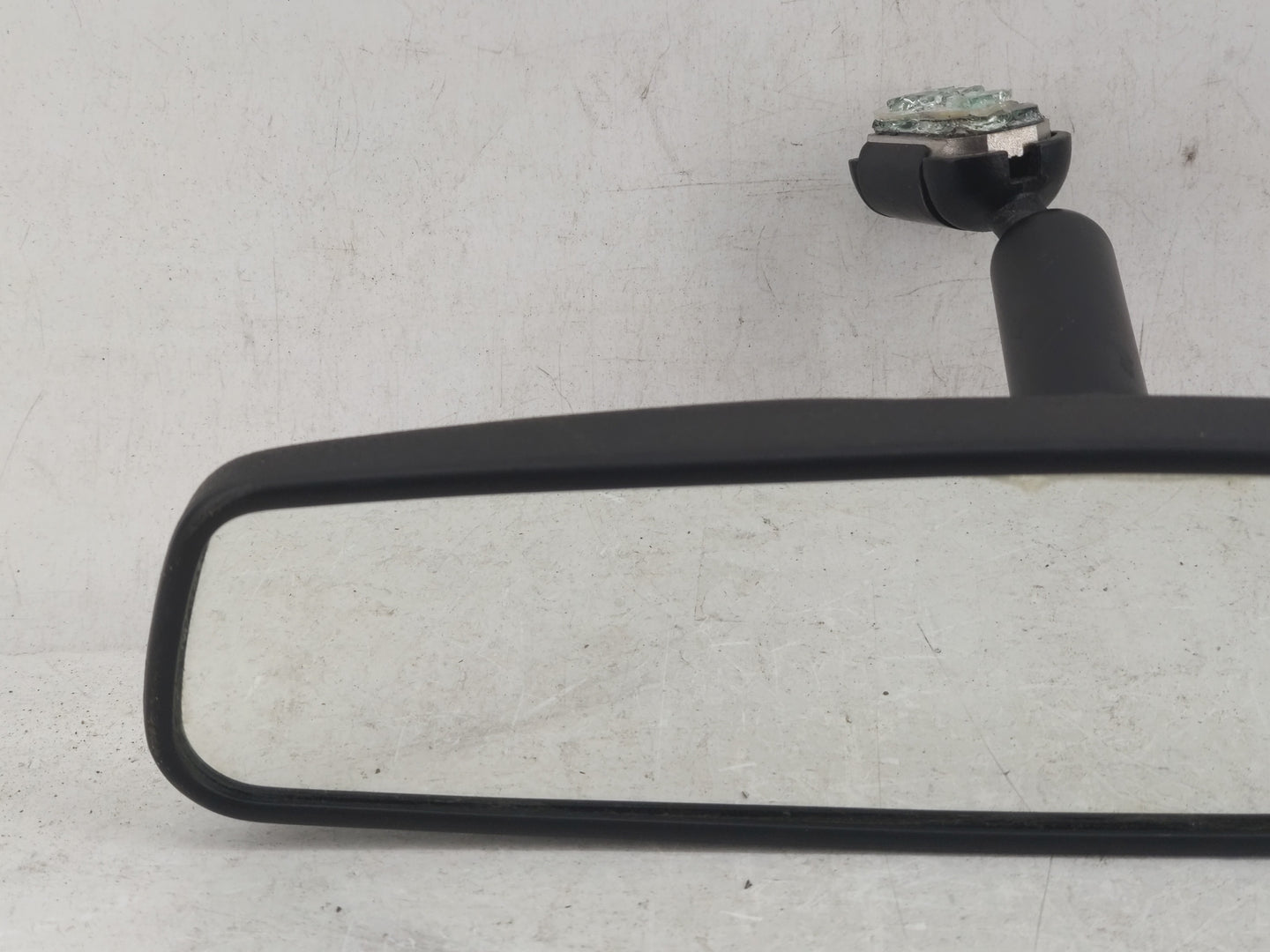 2011-2019 Ford Fiesta Interior Rear View Mirror Replacement OEM P/N:E8011083 Fits OEM Used Auto Parts - Oemusedautoparts1.co
