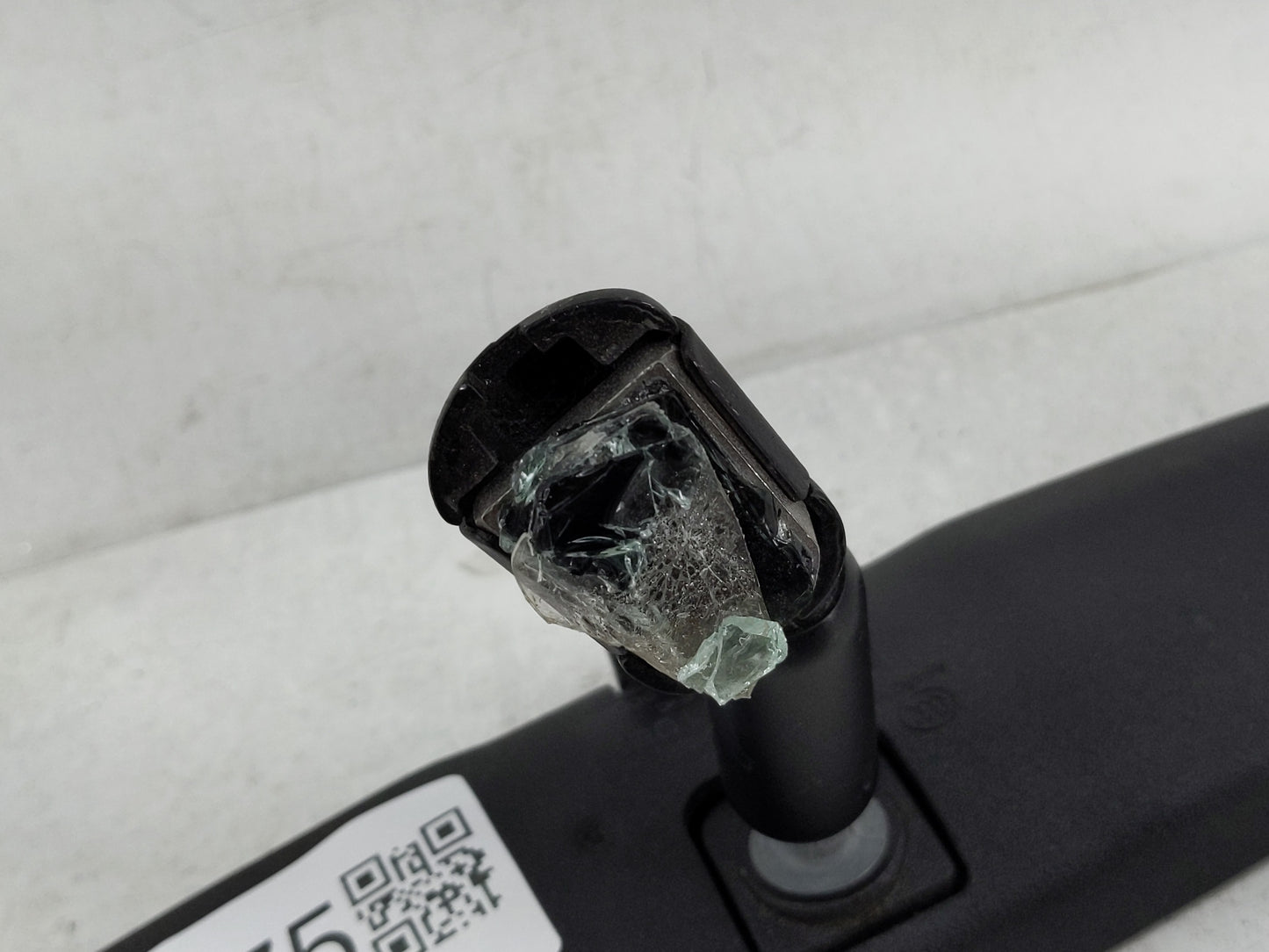 2011-2019 Ford Fiesta Interior Rear View Mirror Replacement OEM P/N:E8011083 Fits OEM Used Auto Parts - Oemusedautoparts1.co