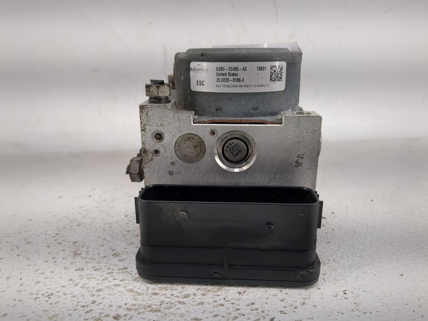 2014 Ford Fiesta ABS Pump Control Module Replacement P/N:D2BC-2C405-AC Fits OEM Used Auto Parts - Oemusedautoparts1.com