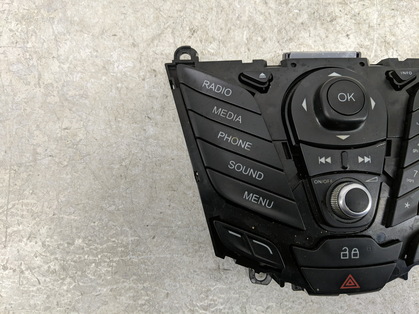 2014-2015 Ford Fiesta Radio Control Panel - Oemusedautoparts1.com