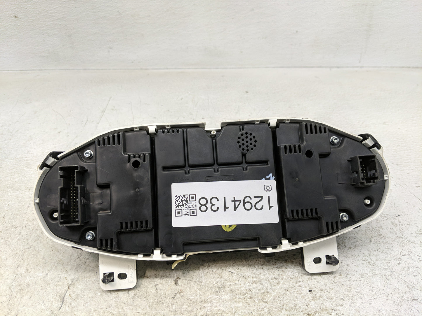 2014-2015 Ford Fiesta Instrument Cluster Speedometer Gauges P/N:D2BT-10849-GAL Fits Fits 2014 2015 OEM Used Auto Parts - Oem