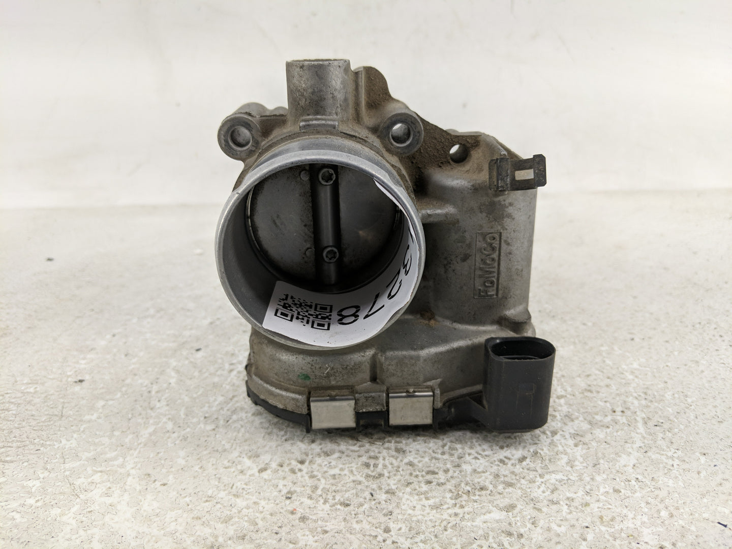2011-2014 Ford Fiesta Throttle Body P/N:7S7G-9F991-B7A 0 280 750 535, 7S7G-9F991-CA Fits Fits 2011 2012 2013 2014 OEM Used A