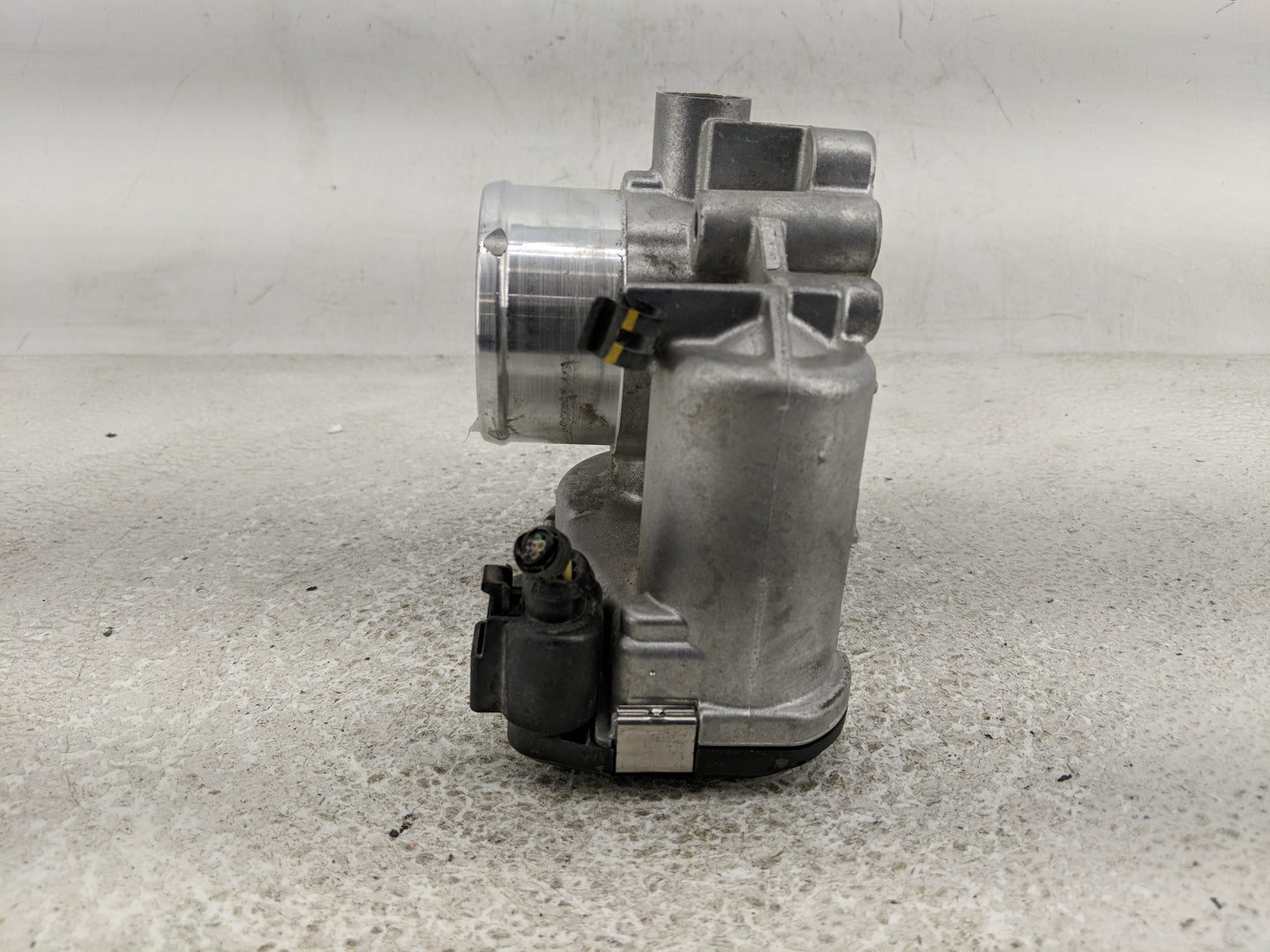 2011-2014 Ford Fiesta Throttle Body P/N:0 280 750 535 7S7G-9F991-CA Fits Fits 2011 2012 2013 2014 OEM Used Auto Parts - Oemu