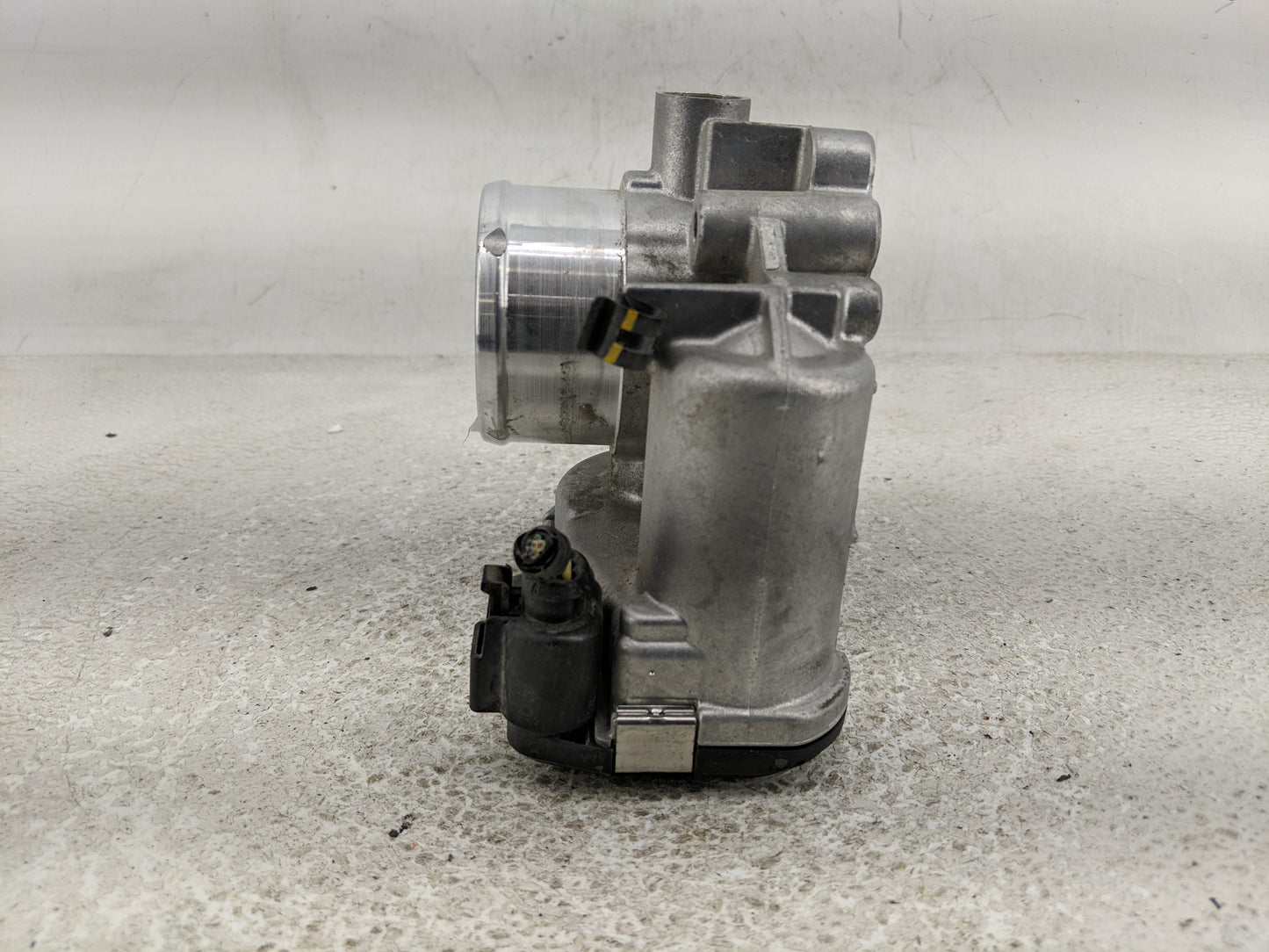 2011-2014 Ford Fiesta Throttle Body P/N:0 280 750 535 7S7G-9F991-CA Fits Fits 2011 2012 2013 2014 OEM Used Auto Parts - Oemu
