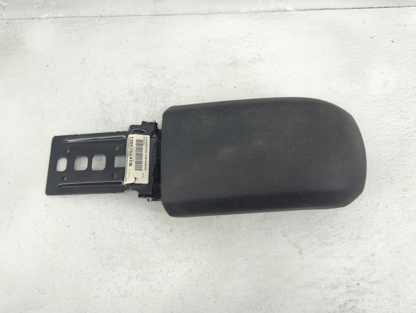 2014 Ford Fiesta Center Console Armrest Cover Lid P/N:1305766XCB Fits OEM Used Auto Parts - Oemusedautoparts1.com