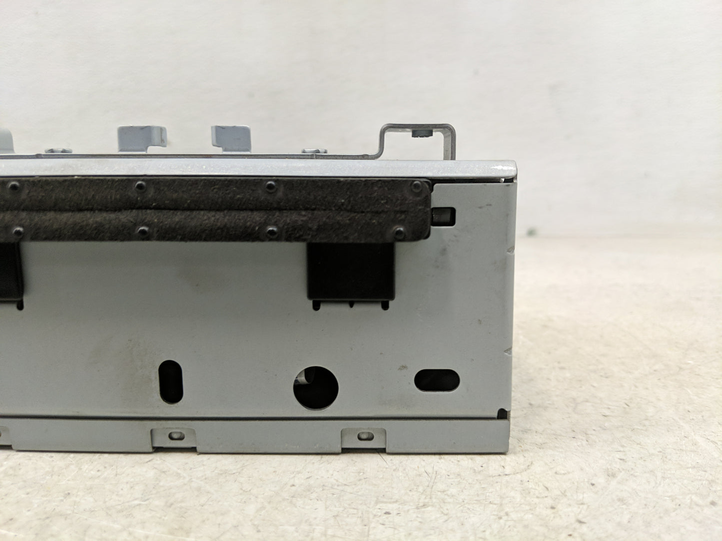 2014-2015 Ford Fiesta Radio AM FM Cd Player Receiver Replacement P/N:D2BT-19C107-AE Fits Fits 2014 2015 OEM Used Auto Parts 