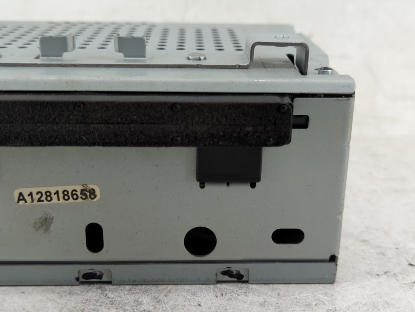 2014-2015 Ford Fiesta Radio AM FM Cd Player Receiver Replacement P/N:D2BT-19C107-AE Fits Fits 2014 2015 OEM Used Auto Parts 