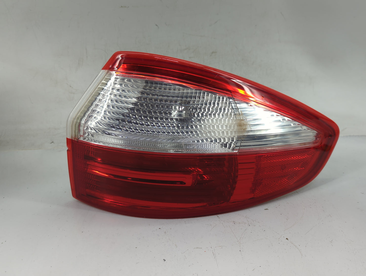 2014-2019 Ford Fiesta Tail Light Assembly Passenger Right OEM P/N:D2BB-13404-BB Fits Fits 2014 2015 2016 2017 2018 2019 OEM 