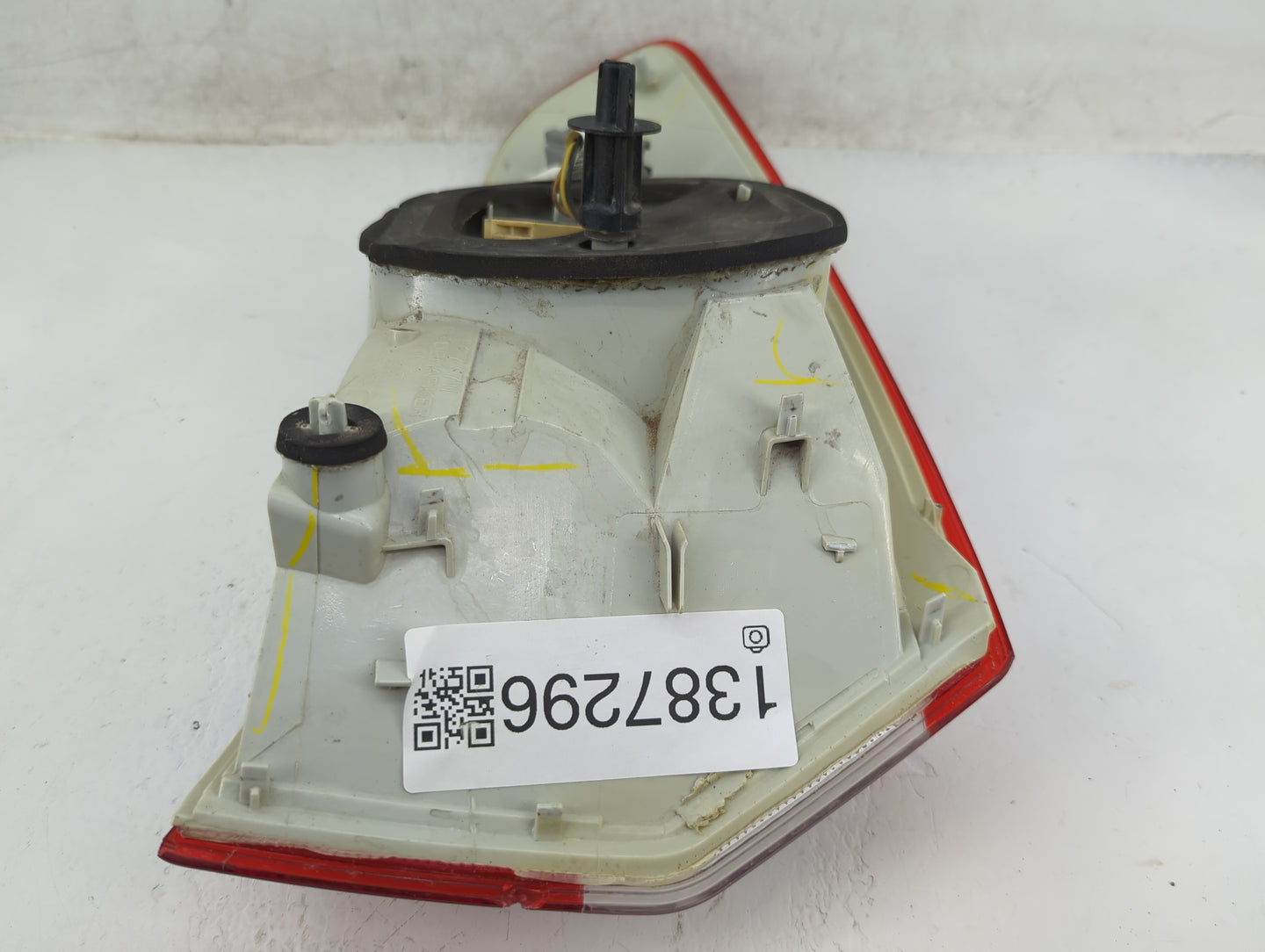 2014-2019 Ford Fiesta Tail Light Assembly Passenger Right OEM P/N:D2BB-13404-BB Fits Fits 2014 2015 2016 2017 2018 2019 OEM 