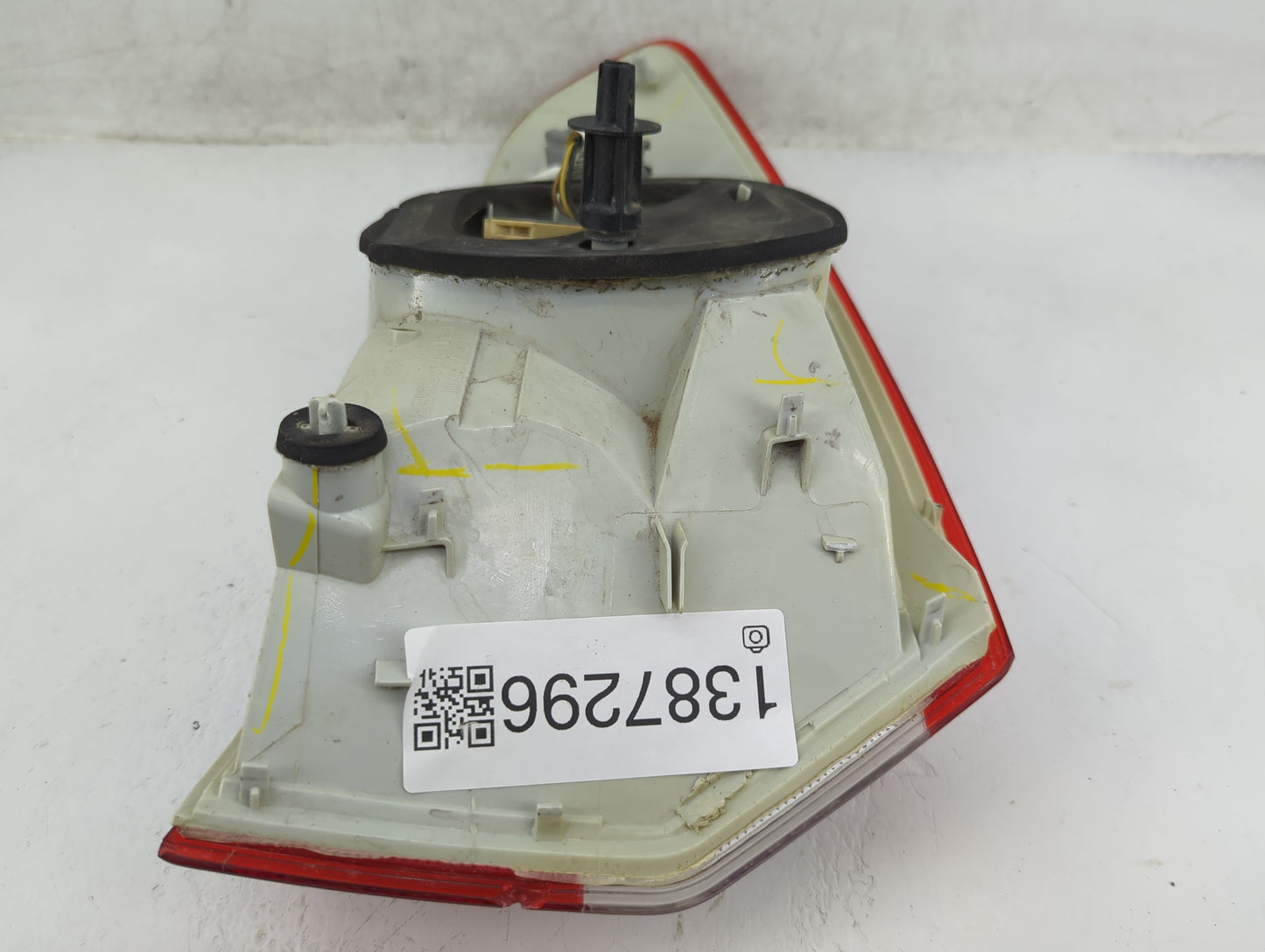 2014-2019 Ford Fiesta Tail Light Assembly Passenger Right OEM P/N:D2BB-13404-BB Fits Fits 2014 2015 2016 2017 2018 2019 OEM 