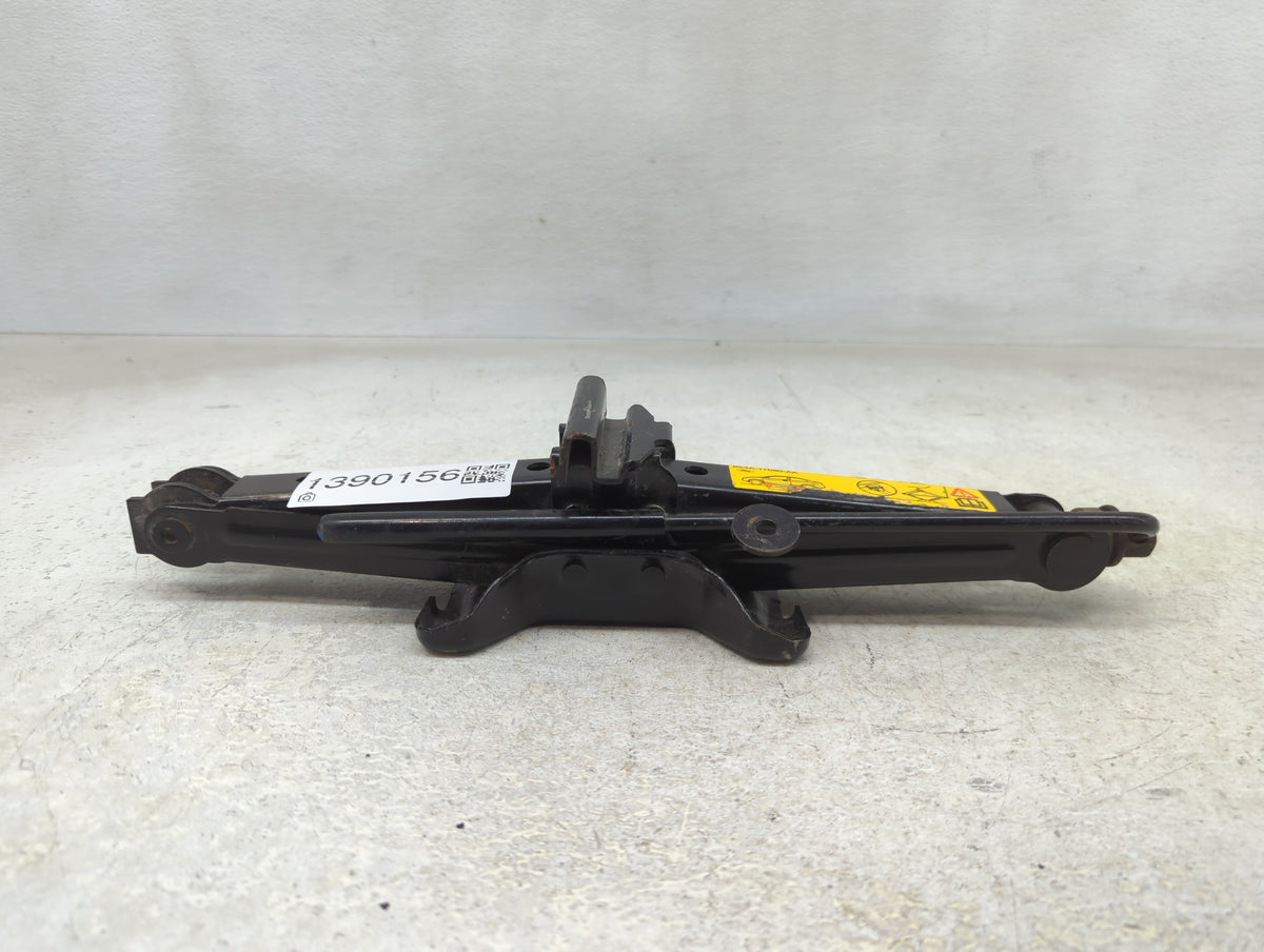 2014 Ford Fiesta Spare Scissor Car Jack - Oemusedautoparts1.com