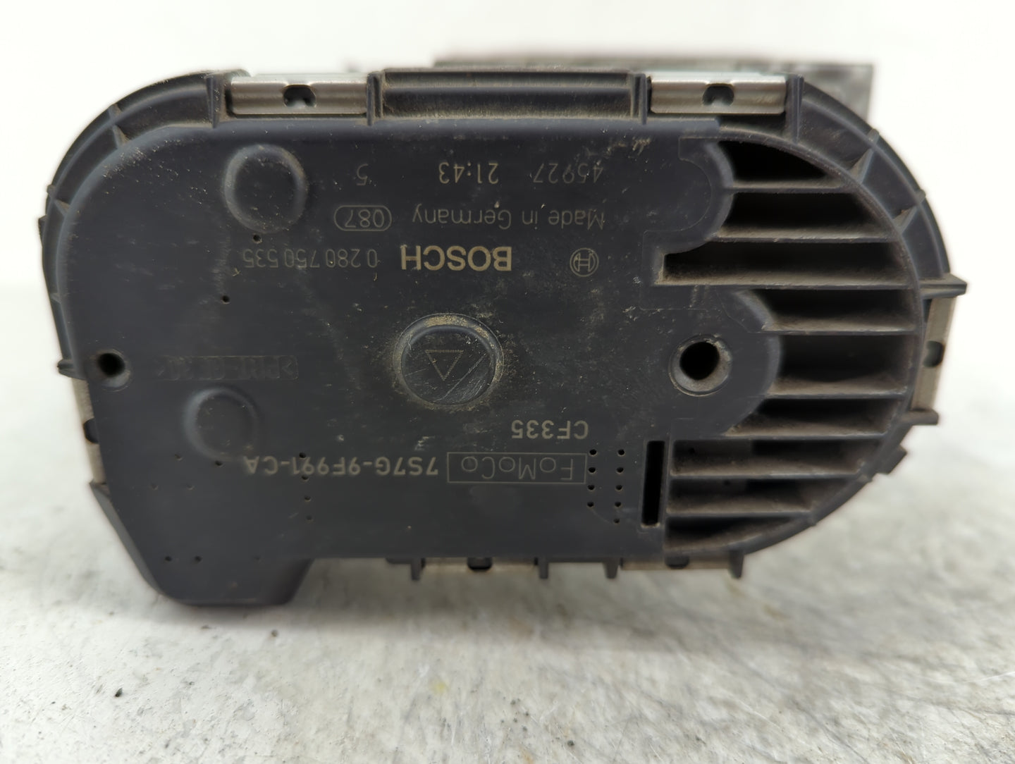 2014-2019 Ford Fiesta Throttle Body P/N:7S7G-9F991-CA Fits Fits 2013 2014 2015 2016 2017 2018 2019 OEM Used Auto Parts - Oem
