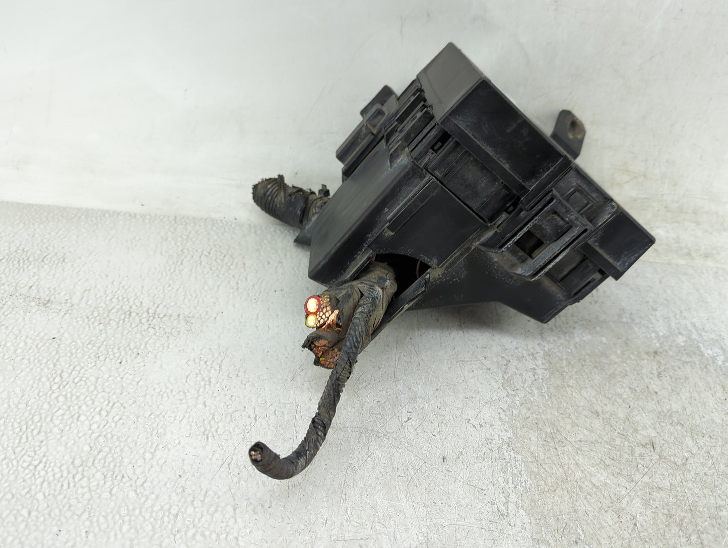 2014-2019 Ford Fiesta Fusebox Fuse Box Panel Relay Module Fits Fits 2014 2015 2016 2017 2018 2019 OEM Used Auto Parts - Oemu